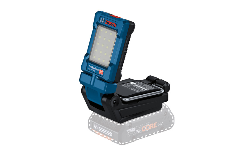 Akku-Arbeitsleuchte GLI 18V-800 von Bosch mit LED-Panel. Produktbild dynamisch